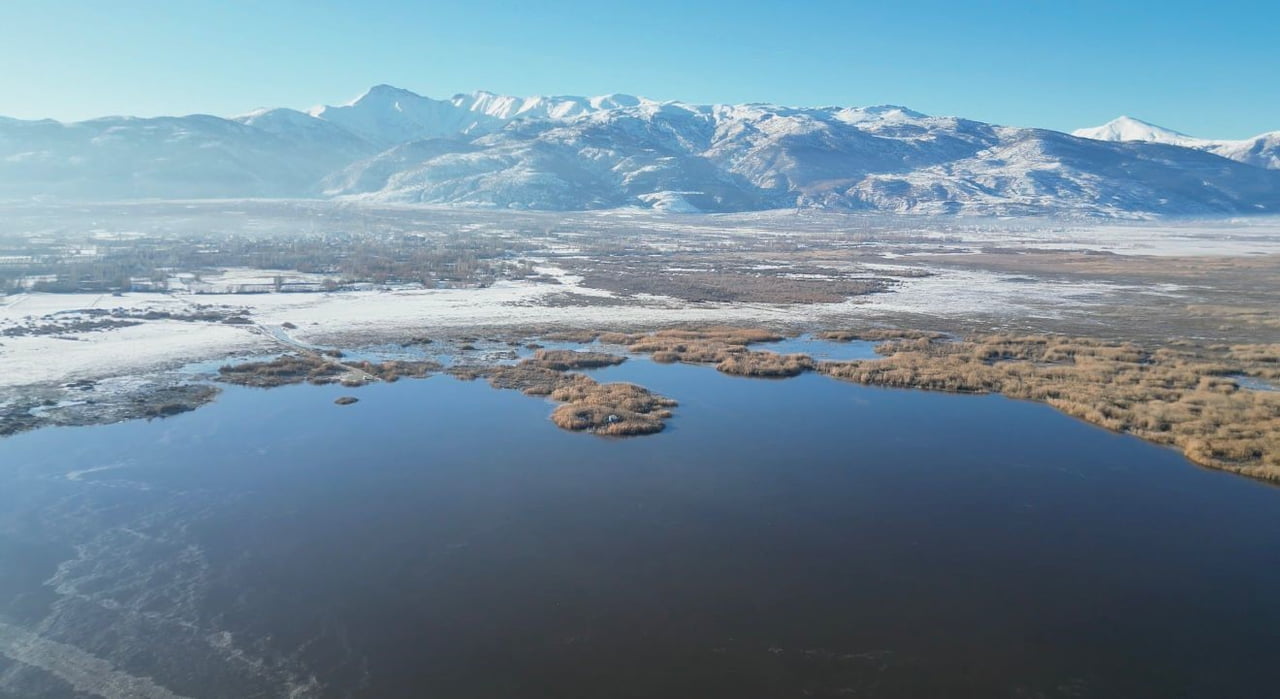 HAVA SICAKLIKLARININ EKSİ DERECELERE DÜŞMESİ SONRASI EBER GÖLÜ'NÜN AFYONKARAHİSAR SINIRLARI İÇİNDE...