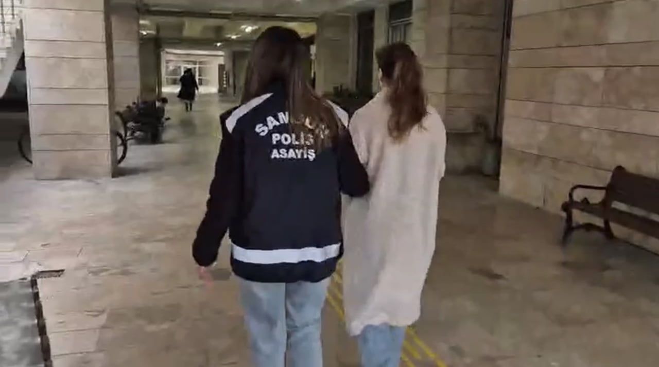 HIRSIZLIK SUÇUNDAN HAKKINDA 4 YIL 2 AY KESİNLEŞMİŞ HAPİS CEZASI BULUNAN VE YAKLAŞIK 6 AYDIR ARANAN...