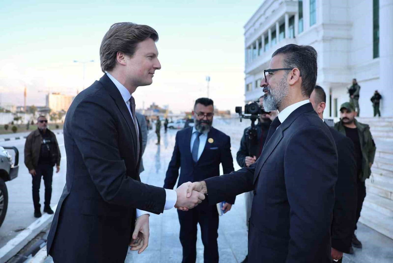 HOLLANDA SAVUNMA BAKANI RUBEN BREKELMANS, KERKÜK VALİSİ REBVAR TAHA İLE BİR ARAYA GELDİ