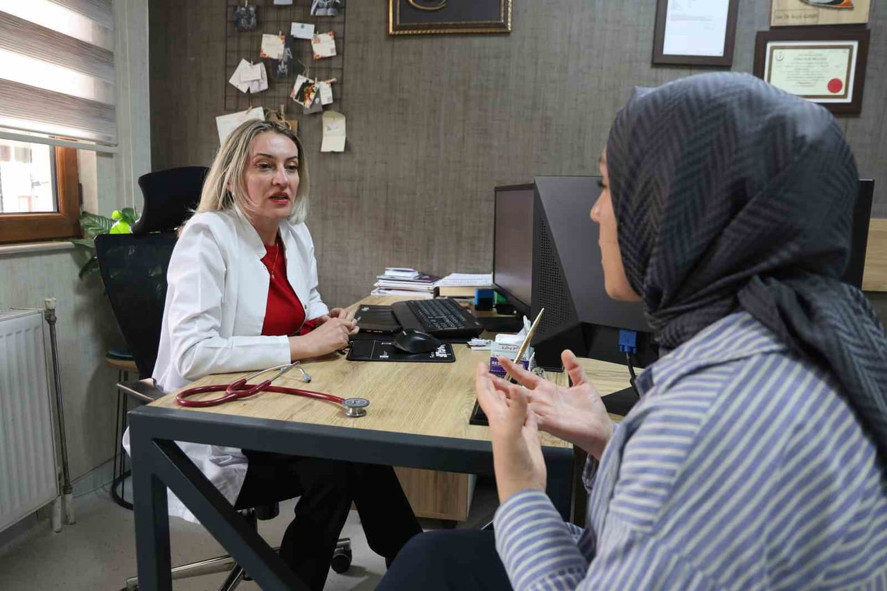 İÇ HASTALIKLARI UZMANI DR. SERPİL ARSLAN, KIŞ MEVSİMİNDE GRİP HASTALIKLARININ 2 KAT ARTTIĞINI VE...