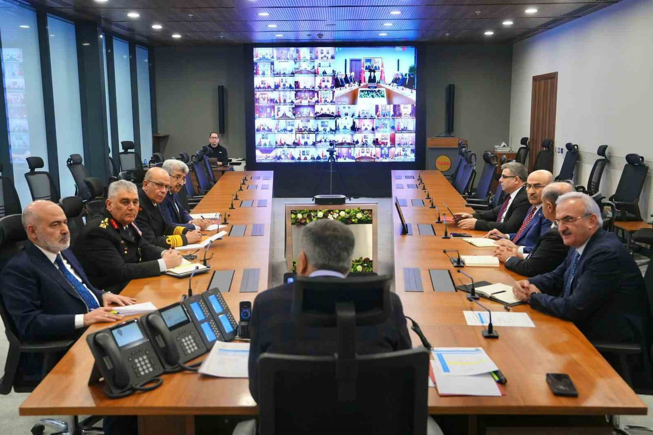 İÇİŞLERİ BAKANI ALİ YERLİKAYA, BAKAN YARDIMCILARI, JANDARMA GENEL KOMUTANI, EMNİYET GENEL MÜDÜRÜ...