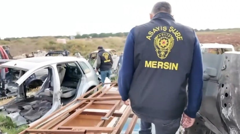 İÇİŞLERİ BAKANI ALİ YERLİKAYA: "MERSİN’DE ‘CHANGE ARAÇ’ ÇETESİNE YÖNELİK OPERASYONUMUZDA...