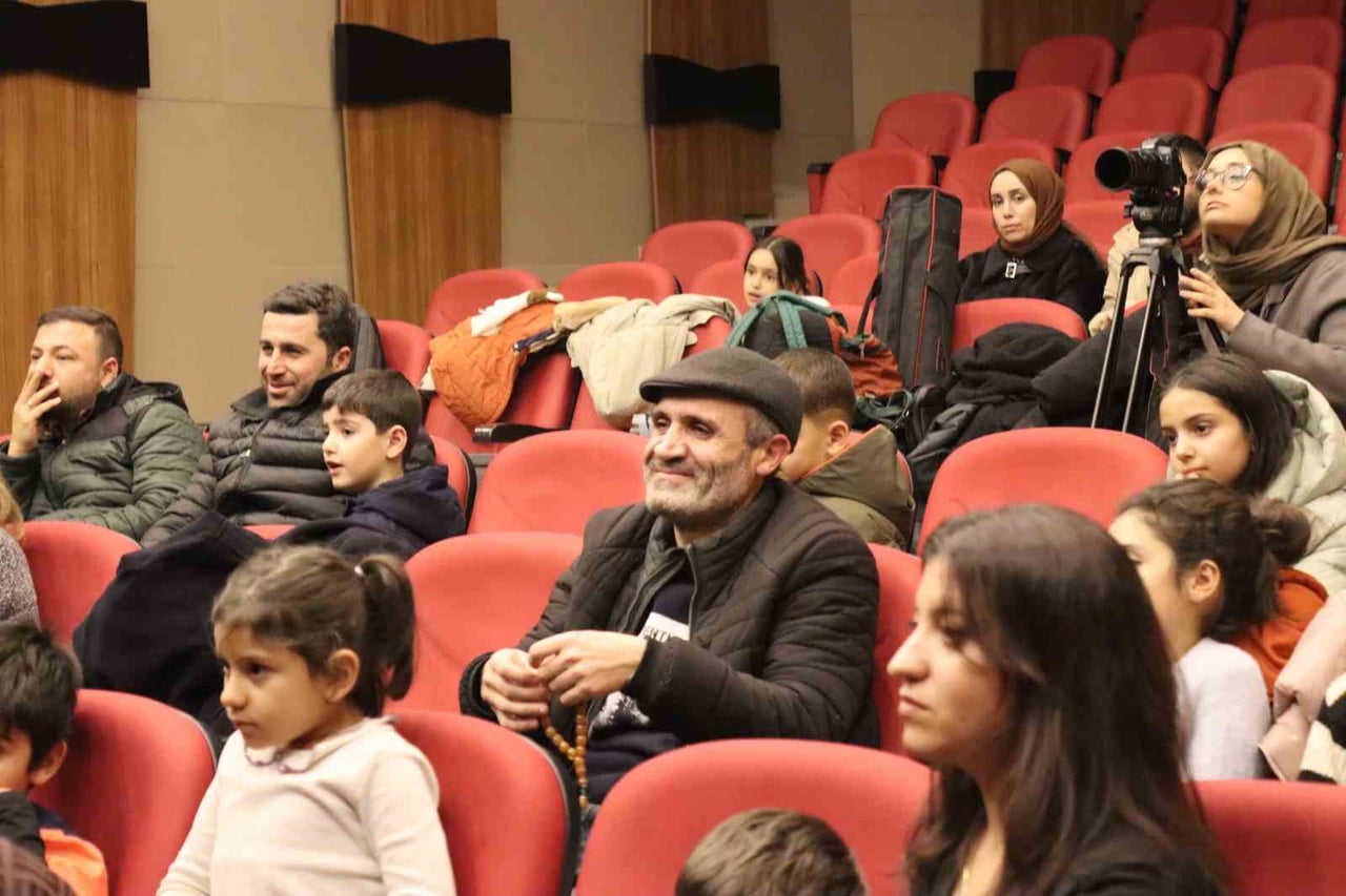 İNÖNÜ ÜNİVERSİTESİNDEN ÜÇ KUŞAĞI BİR ARAYA GETİREN ETKİNLİK