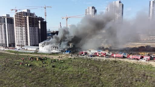 İşçilerin kaldığı konteynerde çıkan yangın kontrol altına alındı