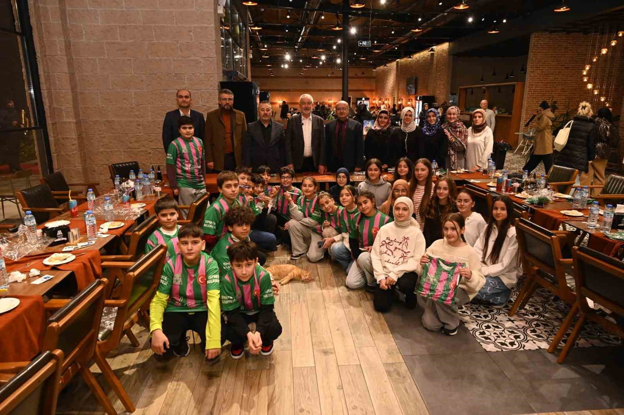 ISPARTA BELEDİYE BAŞKANI ŞÜKRÜ BAŞDEĞİRMEN, ŞEHİT MUHSİN KİREMİTÇİ İMAM HATİP ORTAOKULU’NUN KIZ VE...