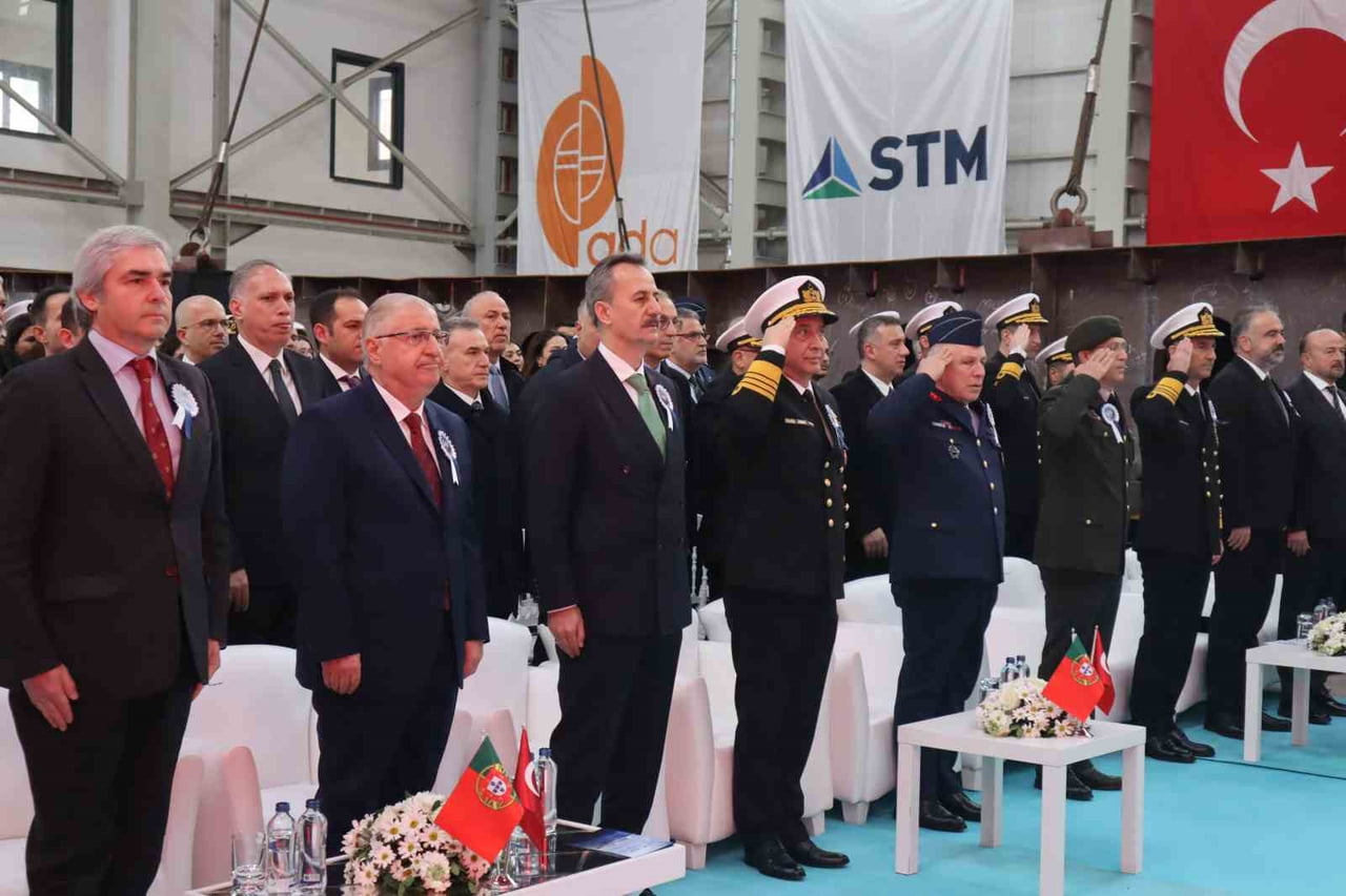 İSTANBUL'DA İNŞASI DEVAM EDEN PORTEKİZ DENİZ KUVVETLERİ'NE AİT DENİZDE İKMAL VE LOJİSTİK DESTEK...