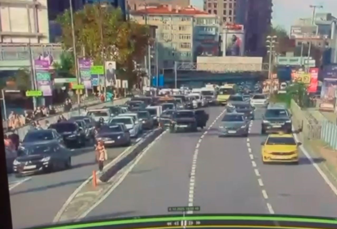 İSTANBUL'UN ŞİŞLİ İLÇESİNDE AVUKAT SERDAR ÖKTEM'İN UZUN NAMLULU SİLAHLI SALDIRI SONUCU HAYATINI...