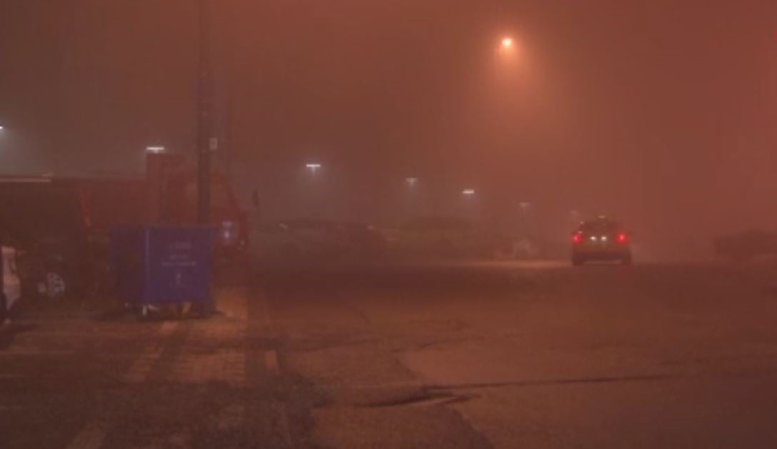 İSTANBUL ANADOLU YAKASI'NIN YÜKSEKLERİNDE SİS ETKİLİ OLDU