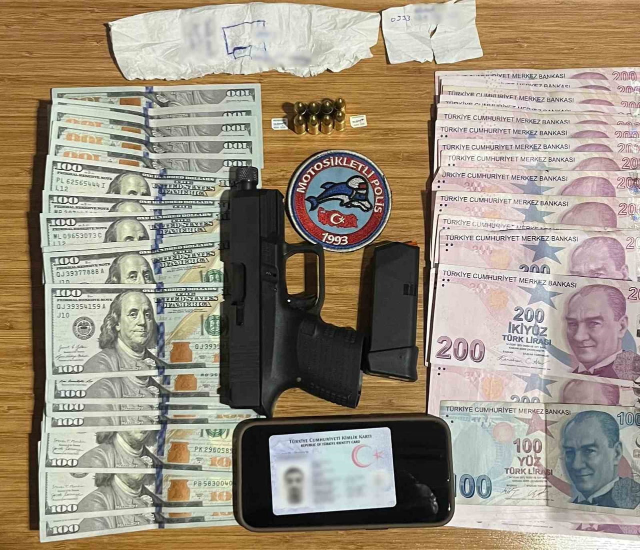 İSTANBUL BEYOĞLU’NDA ÖNCEKİ GÜN İSTANBUL EMNİYET MÜDÜRLÜĞÜ ÖNLEYİCİ HİZMETLER ŞUBE MÜDÜRLÜĞÜ...