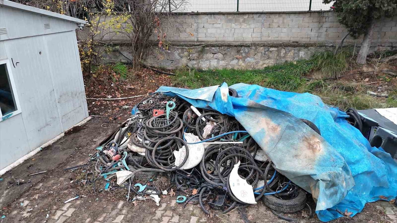 İSTANBUL BÜYÜKŞEHİR BELEDİYESİ TARAFINDAN 2012 YILINDA "TRAFİĞİ AZALTMAK VE SAĞLIKLI YAŞAMA DESTEK...