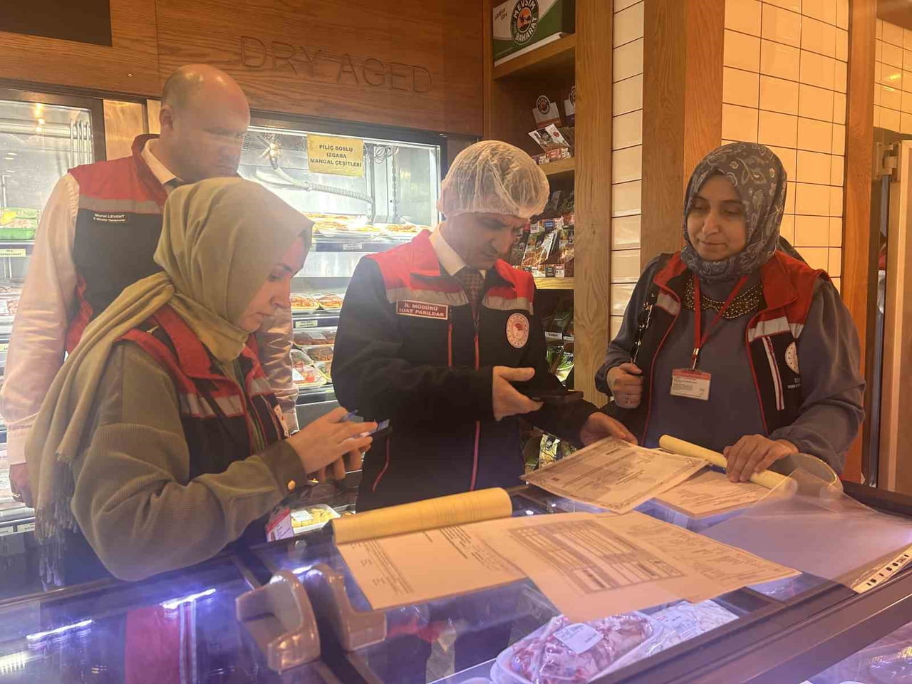 İSTANBUL’DA RAMAZAN AYI ÖNCESİ VATANDAŞLARIN GÜVENİLİR GIDAYA ULAŞMASINI SAĞLAMAK AMACIYLA...