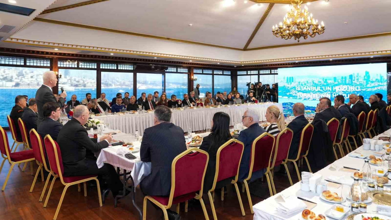 İSTANBUL VALİSİ DAVUT GÜL, 55 BİN POLİS 7 BİN JANDARMA PERSONELİ İLE ŞEHRİN ASAYİŞİNİ İYİLEŞTİRME...