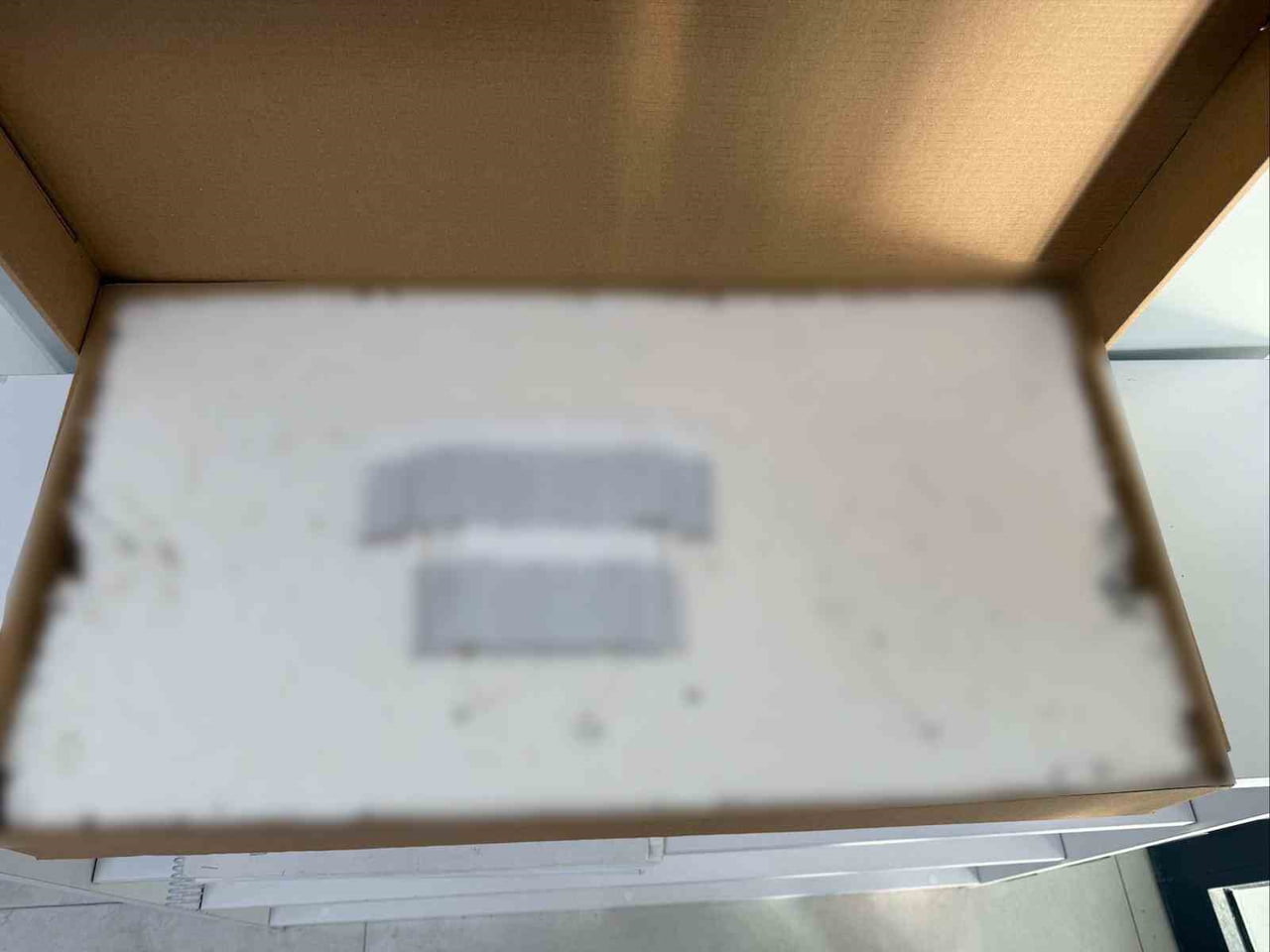 İZMİR’İN BERGAMA İLÇESİNDE JANDARMA EKİPLERİ TARAFINDAN BİR KAMYONA DÜZENLENEN OPERASYONDA, PİYASA...