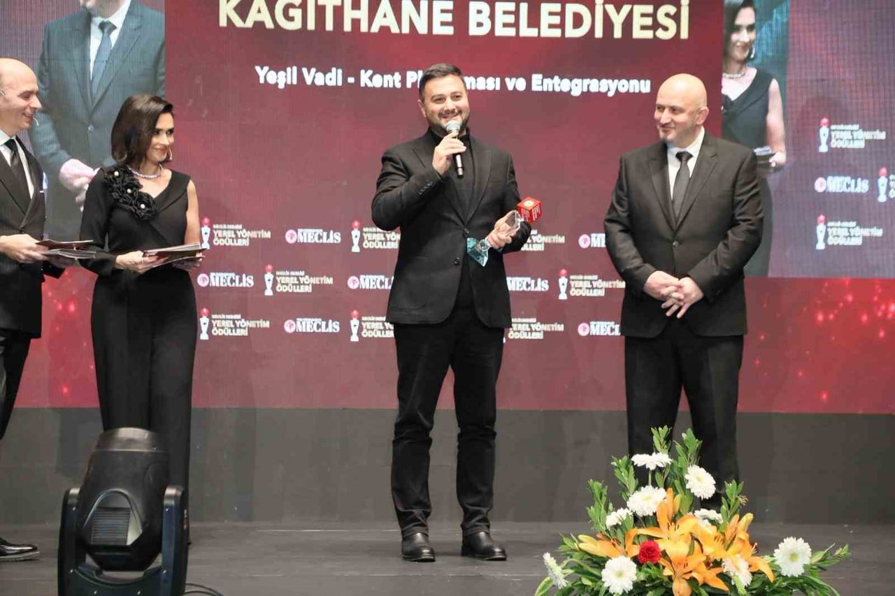 KAĞITHANE BELEDİYESİ, MECLİS DERGİSİ TARAFINDAN DÜZENLENEN YEREL YÖNETİM ÖDÜLLERİ’NDE, YEŞİL VADİ...