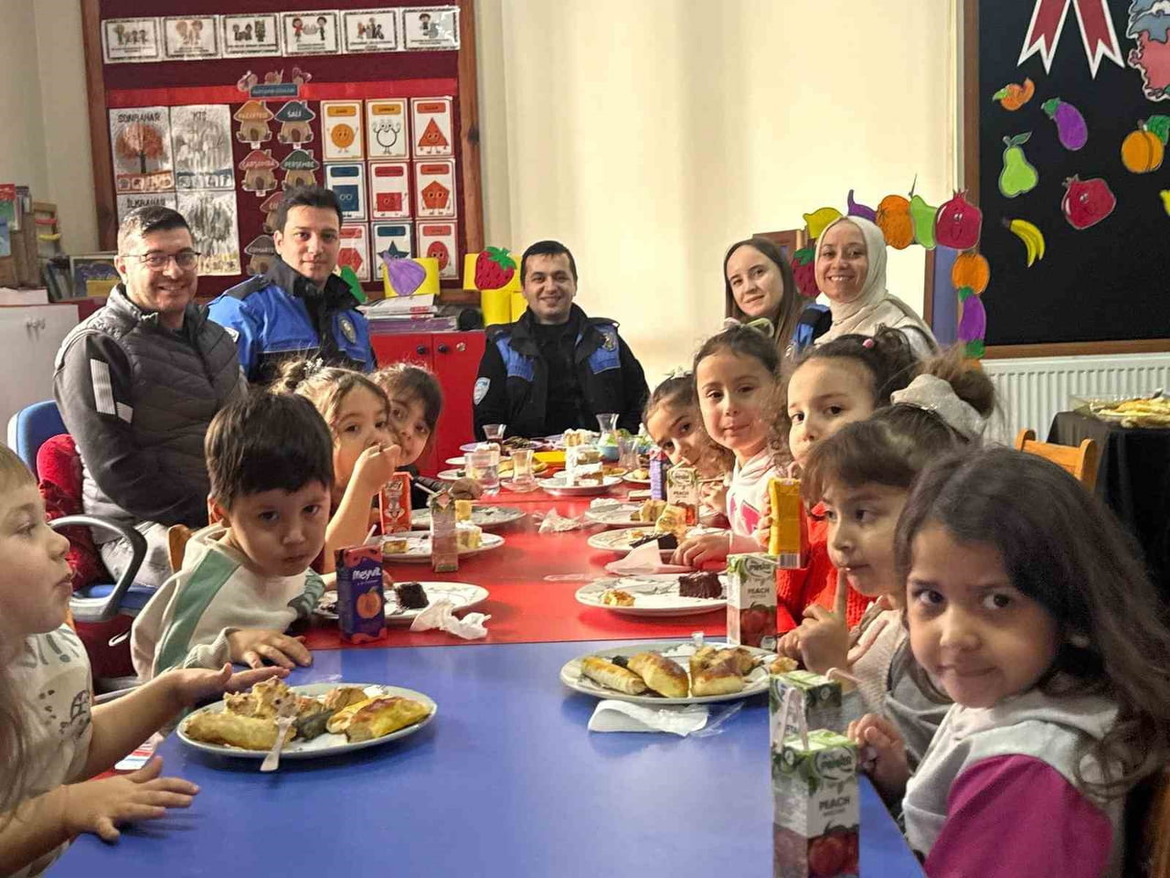 KARABÜK’TE YERLİ MALI BİLİNCİNE DİKKAT ÇEKMEK AMACIYLA ANLAMLI BİR ETKİNLİK...