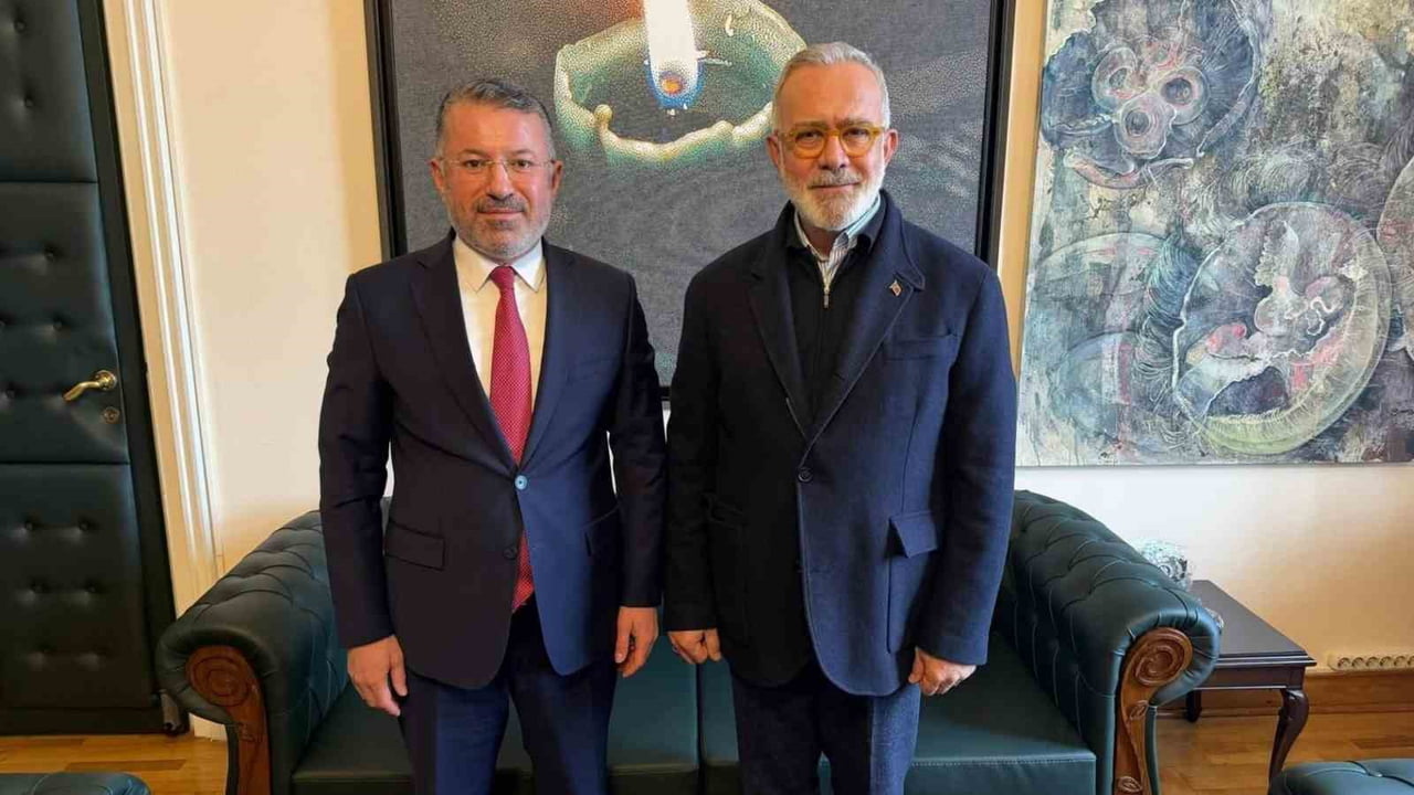 KARABÜK ÜNİVERSİTESİ (KBÜ) REKTÖRÜ PROF. DR. FATİH KIRIŞIK, AK PARTİ GRUP BAŞKAN VEKİLİ BAHADIR...