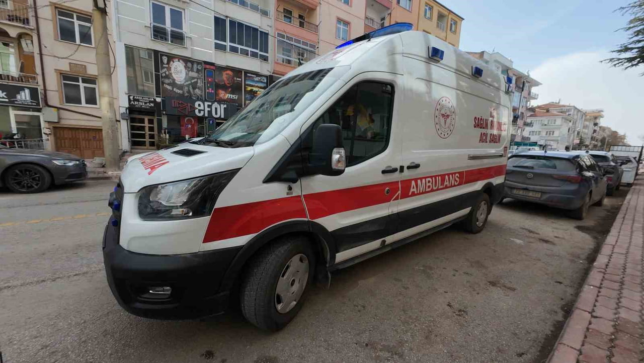 KARAMAN'DA 93 YAŞINDAKİ MEHMET IŞIK, YAKINLARI TARAFINDAN EVİNDE ÖLÜ OLARAK BULUNDU.