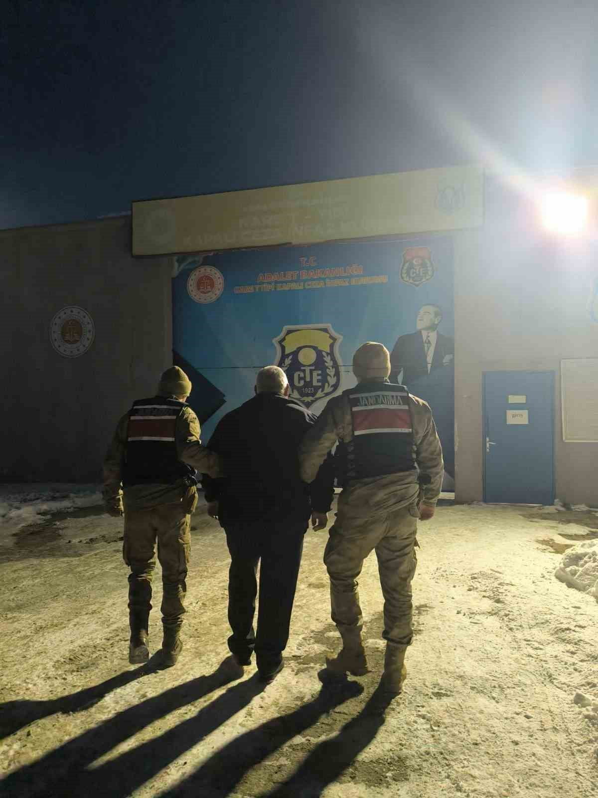 KARS’TA HAPİS CEZASI BULUNAN 3 KİŞİ YAKALANDI(KARS-İHA)