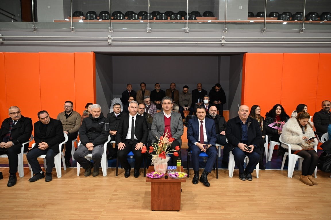 KARTEPE BELEDİYE BAŞKANI MUSTAFA KOCAMAN, İLÇEDEKİ OKULLARDA DÜZENLENEN KÜLTÜR, SANAT VE BİLİM...