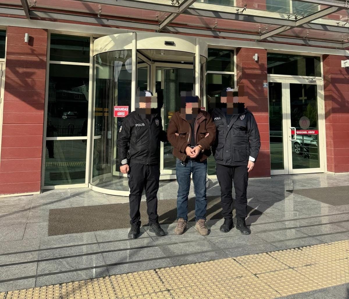 KASTAMONU’DA POLİS EKİPLERİNCE FETÖ/PDY SİLAHLI TERÖR ÖRGÜTÜNE ÜYE OLMAK SUÇUNDAN KESİNLEŞMİŞ...