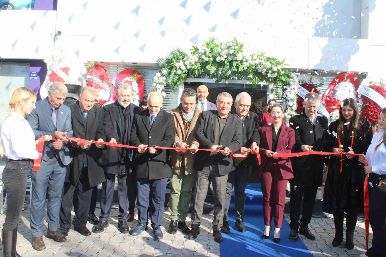 KAYSERİ'DE YAYIN YAPAN MAVİ OBJEKTİF TV VE SOSYAL MEDYA HABER PLATFORMLARININ YENİ OFİSİ...