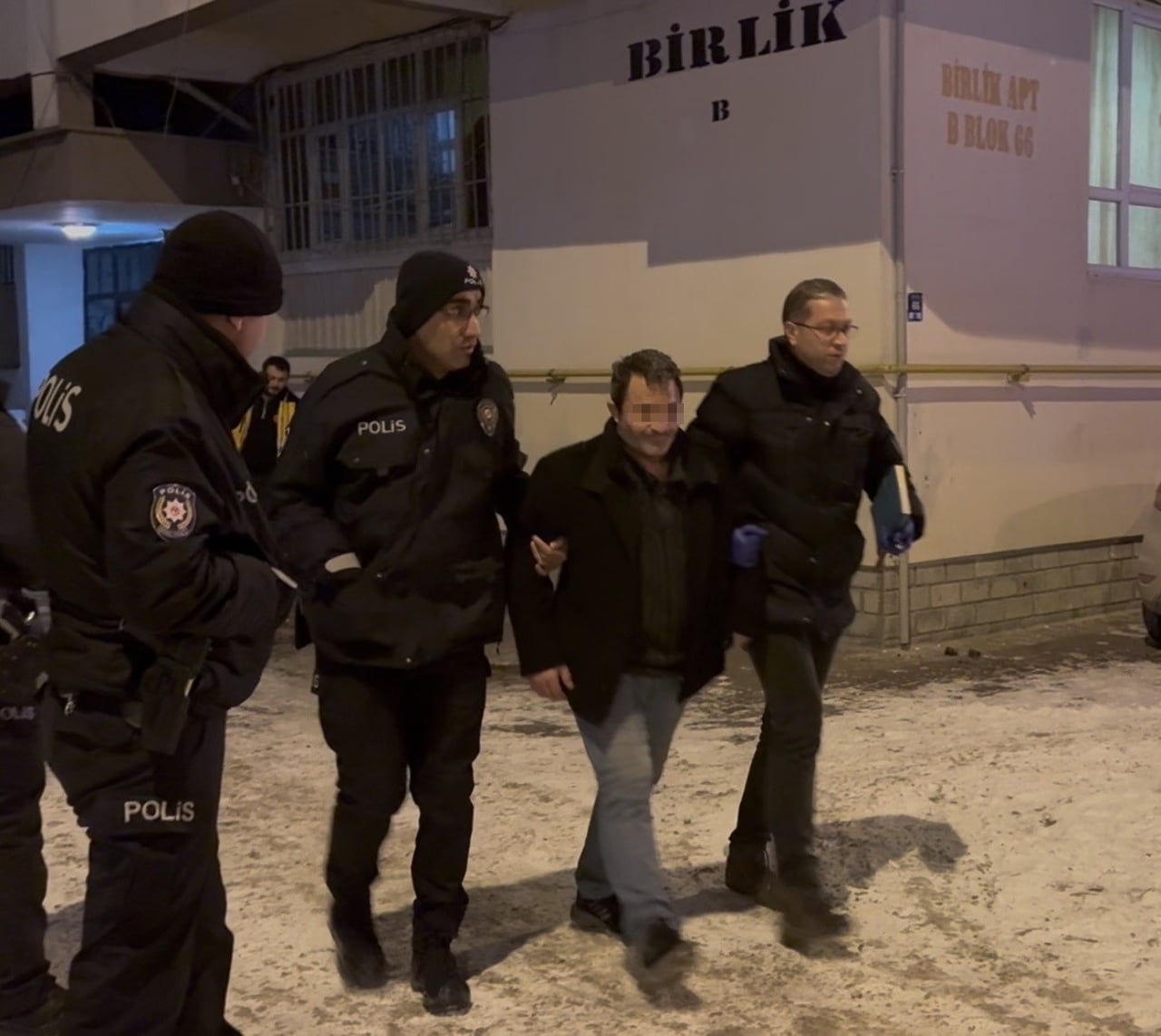 KAYSERİ'NİN KOCASİNAN İLÇESİNDE 2 ŞAHIS ARASINDA ÇIKAN KAVGADA 1 KİŞİ BIÇAKLANARAK...