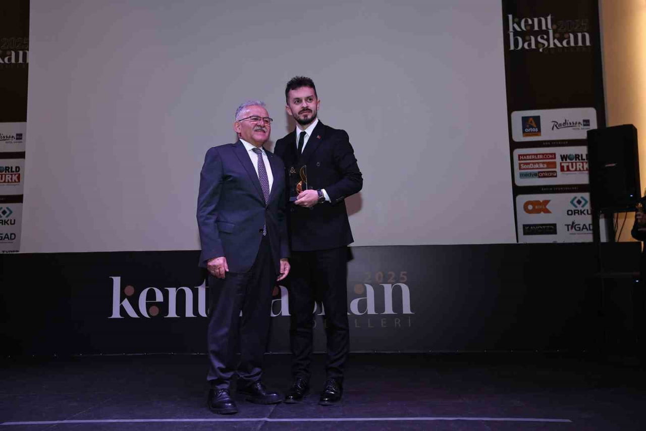 KAYSERİ BÜYÜKŞEHİR BELEDİYESİ; AKILLI ŞEHİRCİLİK ALANINDA HAYATA GEÇİRDİĞİ YENİLİKÇİ PROJELERLE...