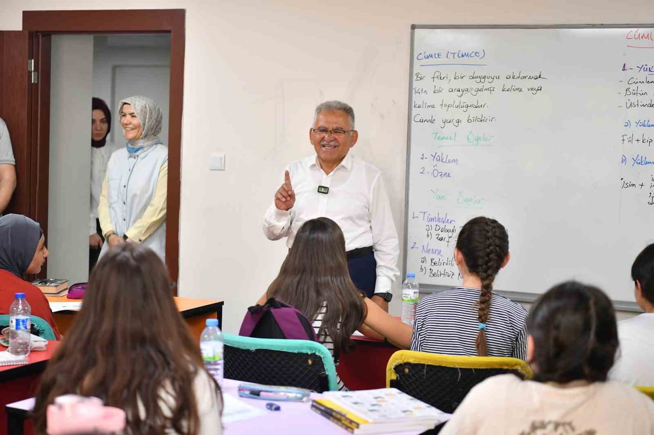 KAYSERİ BÜYÜKŞEHİR BELEDİYESİ BÜNYESİNDE MESLEKİ EĞİTİM, KURS VE KÜLTÜR SANAT FAALİYETLERİNİ ETKİN...