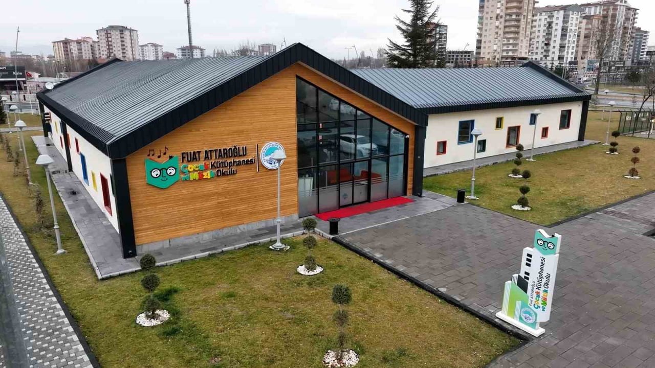 KAYSERİ BÜYÜKŞEHİR BELEDİYESİ’NİN ÇOCUKLARA ÖZGÜ KÜTÜPHANESİ FUAT ATTAROĞLU ÇOCUK KÜTÜPHANESİ VE...