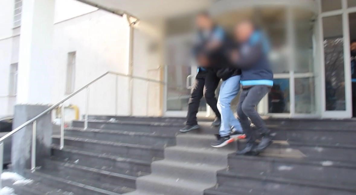 KAYSERİ’DE POLİS EKİPLERİ TARAFINDAN EŞ ZAMANLI YAPILAN ‘FUHUŞ’ OPERASYONUNDA, ‘FUHUŞA TEŞVİK...