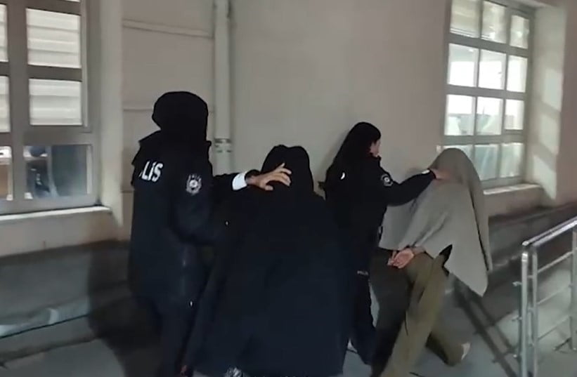 KAYSERİ İL EMNİYET MÜDÜRLÜĞÜ EKİPLERİNCE YAPILAN ÇALIŞMALARDA; FUHUŞ PAZARLIĞI YAPILDIKTAN SONRA...