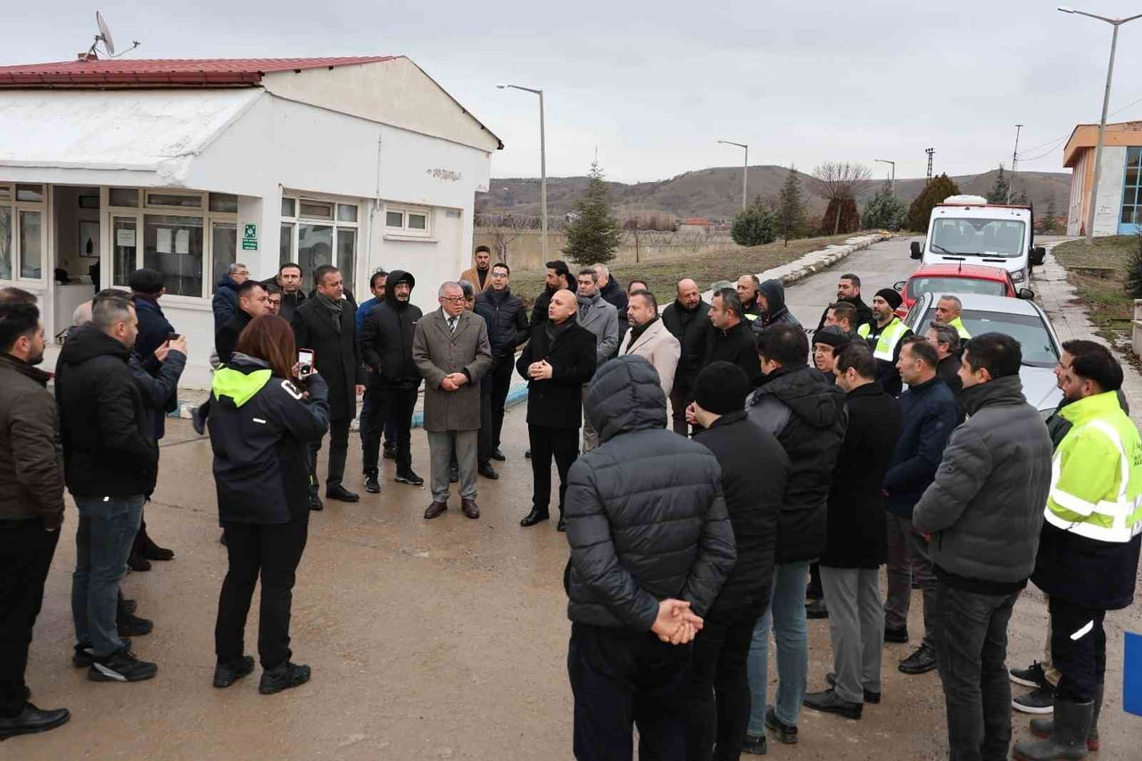 KIRIKKALE BELEDİYE BAŞKANI AHMET ÖNAL, YEŞİL VADİ SU BİRLİĞİ’NDE GÖREVE GELDİKLERİ GÜNDEN BU YANA...