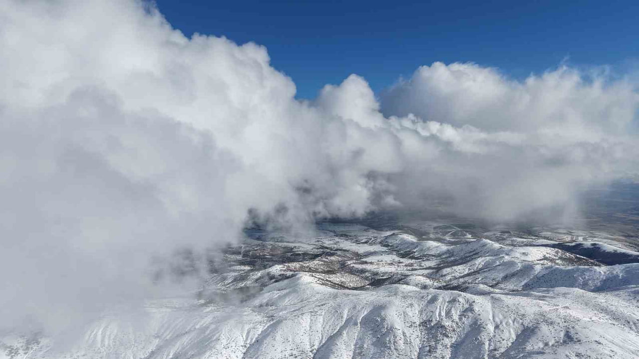 KIRIKKALE’DE ŞEHİR MERKEZİNDE KAR YAĞIŞININ ETKİLİ OLMAMASI ÜZERİNE VATANDAŞLAR, BİN 744 RAKIMLI...