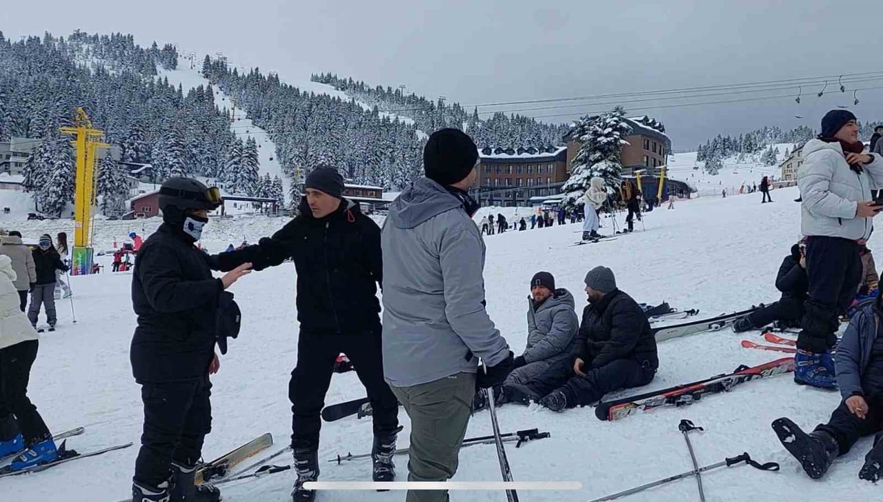 KIŞ TURİZMİNİN MERKEZİ ULUDAĞ'DAKİ BİRİNCİ OTELLER BÖLGESİNDE FAALİYET GÖSTEREN FAHRİ OTEL...