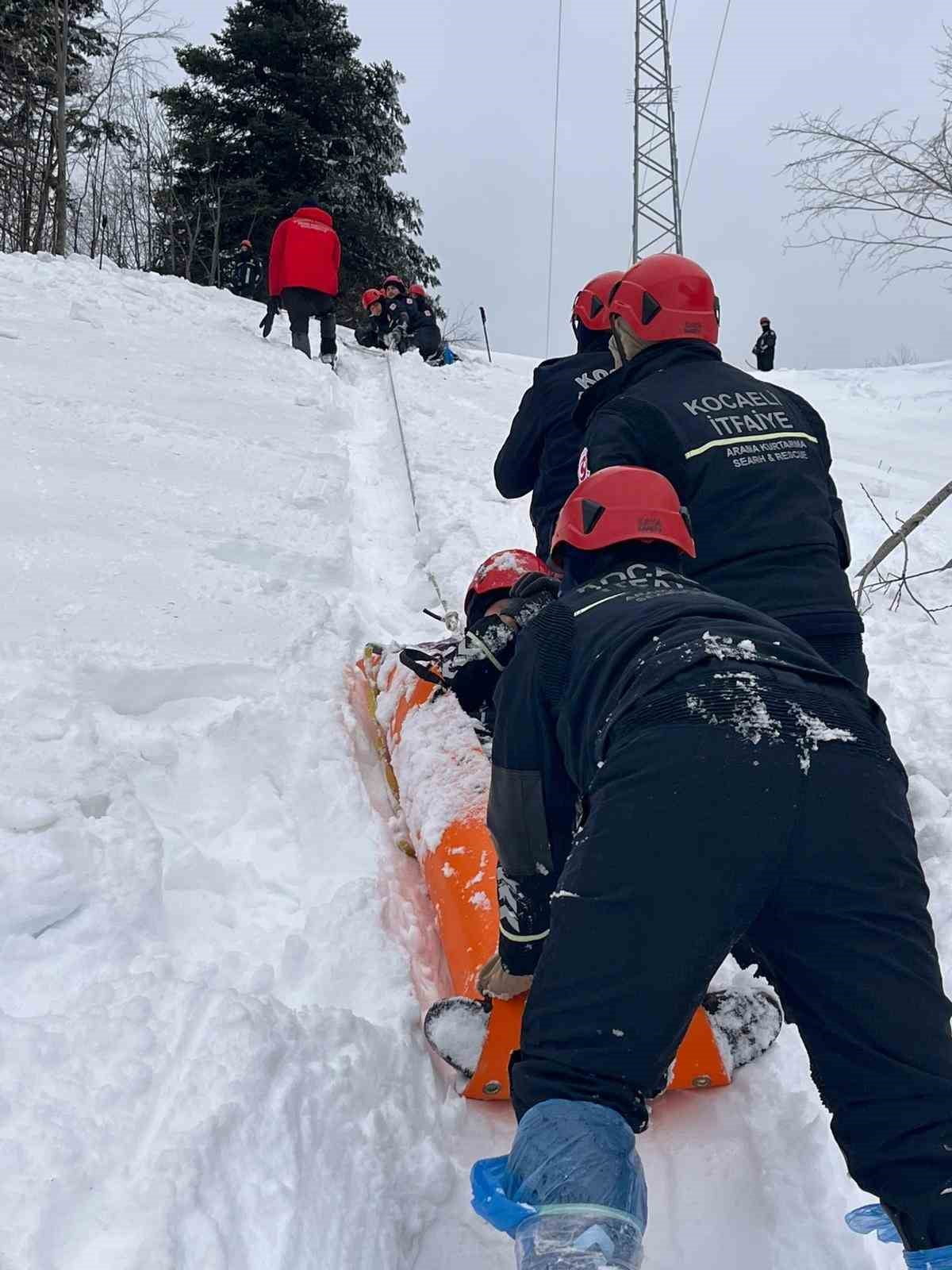 KOCAELİ BÜYÜKŞEHİR BELEDİYESİ İTFAİYE DAİRESİ BAŞKANLIĞI'NA BAĞLI ARAMA KURTARMA EKİBİ, KIŞ...