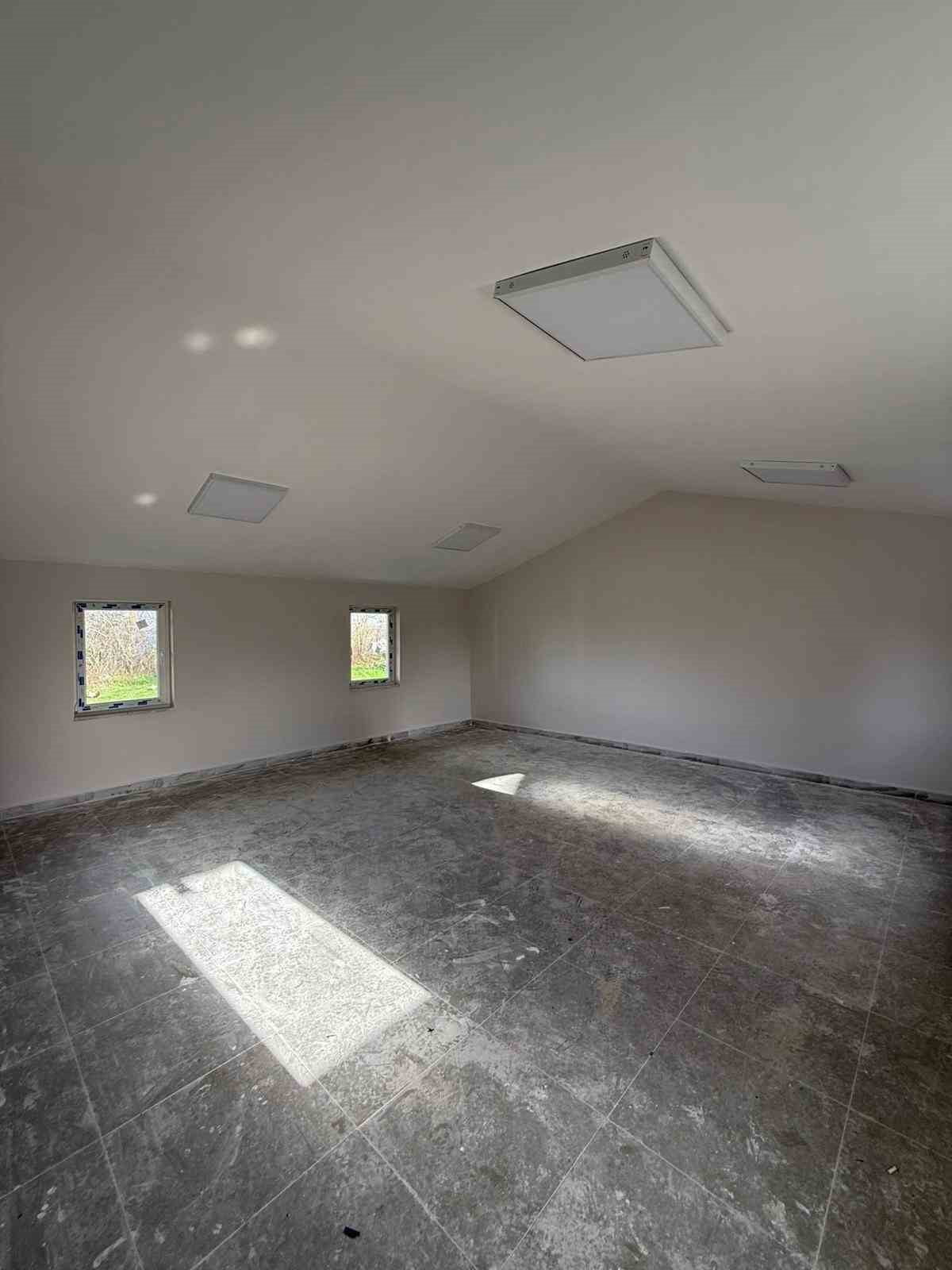 KOCAELİ BÜYÜKŞEHİR BELEDİYESİ, İZMİT İLÇESİ KISALAR MAHALLESİ'NDE KULLANILMAYAN ESKİ OKUL...