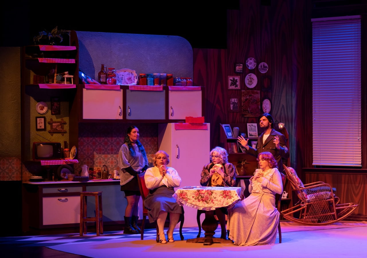 KOCAELİ BÜYÜKŞEHİR BELEDİYESİ ŞEHİR TİYATROLARI'NIN "ÜÇ JOKERLİ KONKEN" ADLI OYUNU GEBZE'DE...