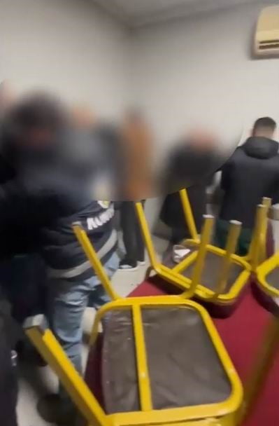 KONYA'DA POLİS EKİPLERİ MERKEZ MERAM VE SELÇUKLU İLÇELERİNDE KUMAR OYNANMASINA YER VE İMKAN...