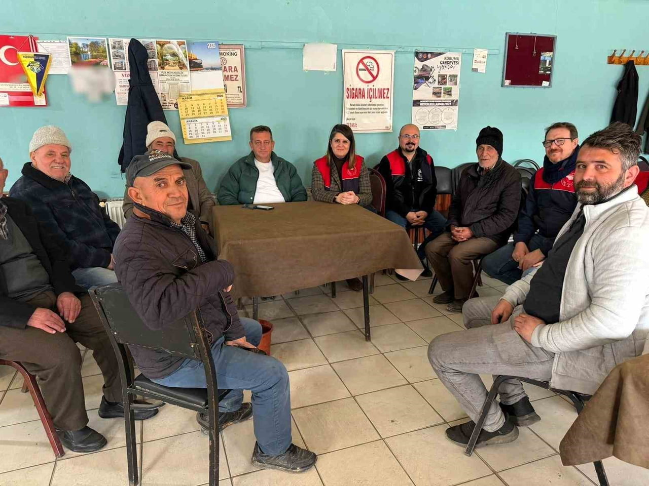 KÜKÜÇYAYLA KÖYÜNDE ÇİFTÇİYLE BİR ARAYA GELEN VİZE İLÇE TARIM VE ORMAN MÜDÜRÜ ZEYNEP ŞEYDA GÜRSU...