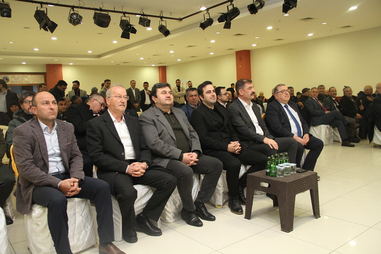 KULA ESNAF VE SANATKÂRLAR ODASI BAŞKANI AYTEKİN ŞADAN, TEK LİSTEYLE GİRDİĞİ OLAĞAN GENEL KURUL...