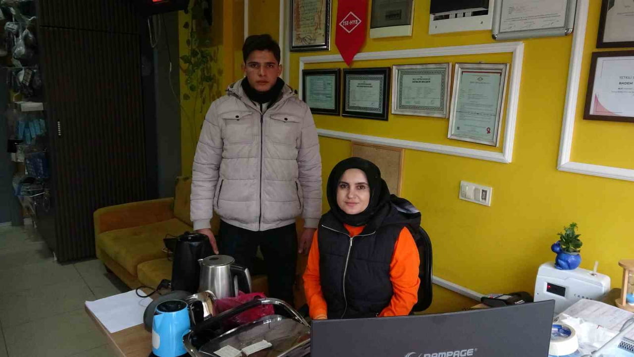 MALATYA'DA MADDİ HASARLI KAZA SONRASI GENÇ DARP EDİLDİ İDDİASI