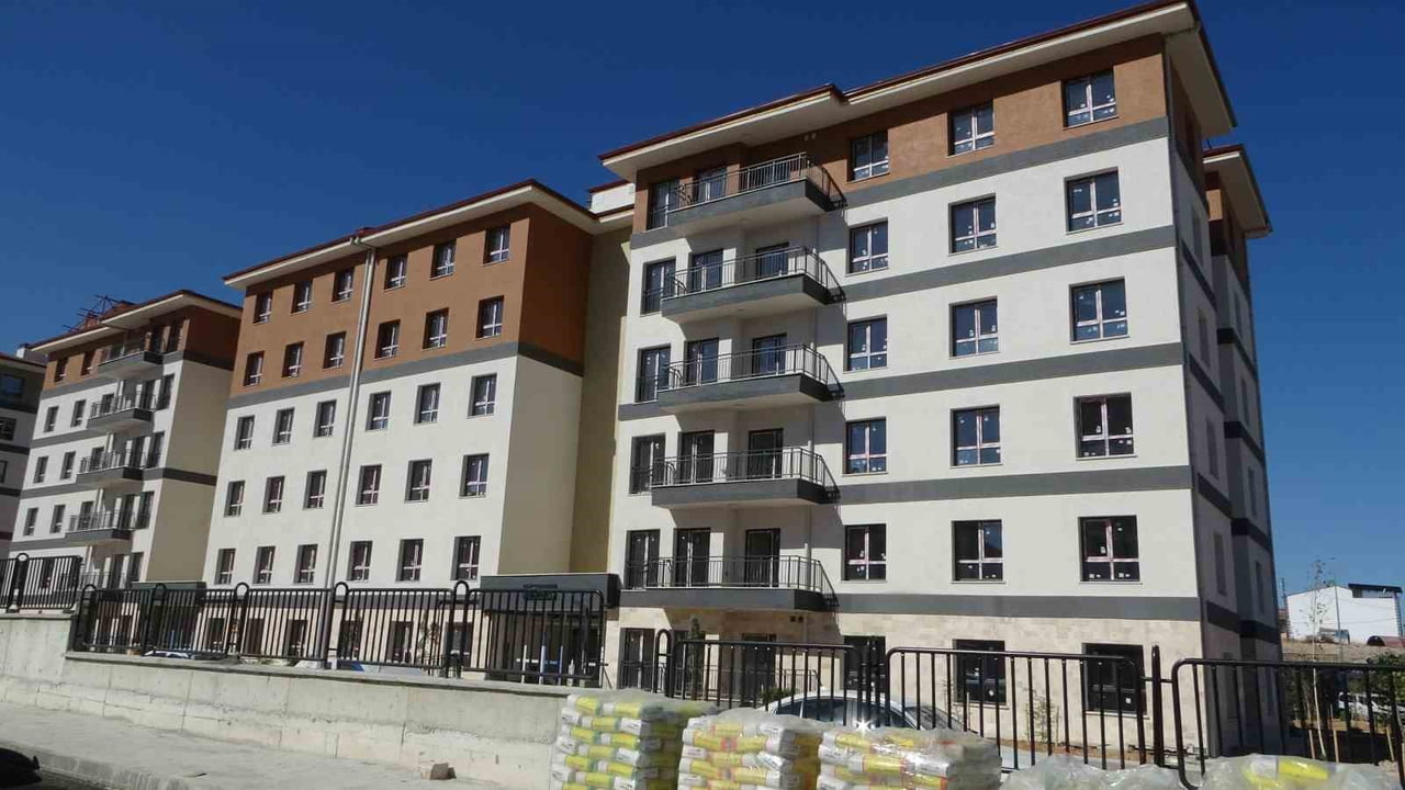 MALATYA’DA KONUT VE İŞ YERİ ARZI ARTTI KİRA FİYATLARI GERİLİYOR