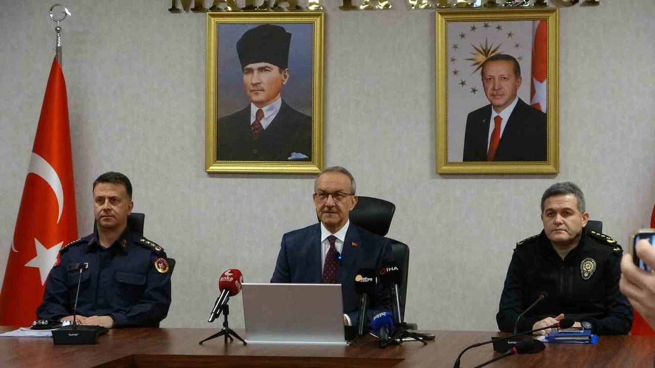 MALATYA VALİSİ SEDDAR YAVUZ KENT GENELİNDE 2024-2025 YILI KIYASI YAPARAK ASAYİŞ, TERÖR, DÜZENSİZ...