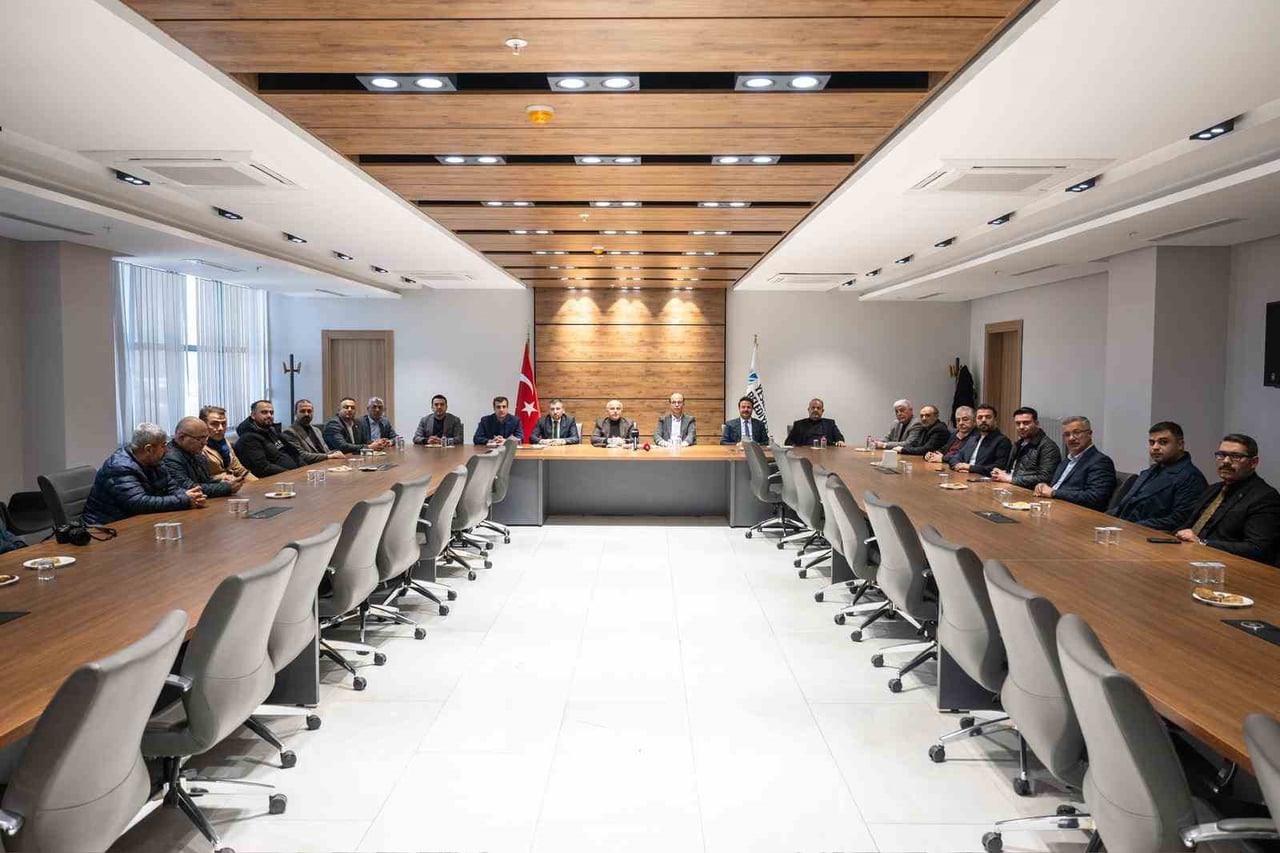 MALATYA YEŞİLYURTSPOR GÜÇLÜ BİR YAPILANMAYLA YOLUNA DEVAM EDECEK