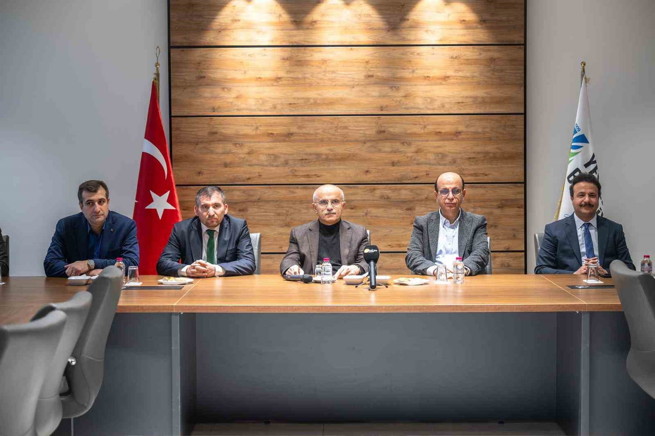 MALATYA YEŞİLYURTSPOR GÜÇLÜ BİR YAPILANMAYLA YOLUNA DEVAM EDECEK