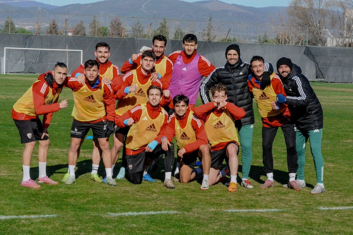 MANİSA'NIN NESİNE 2. LİG KIRMIZI GRUPTAKİ TEMSİLCİSİ SOMASPOR, 17 OCAK CUMARTESİ GÜNÜ KENDİ EVİNDE...