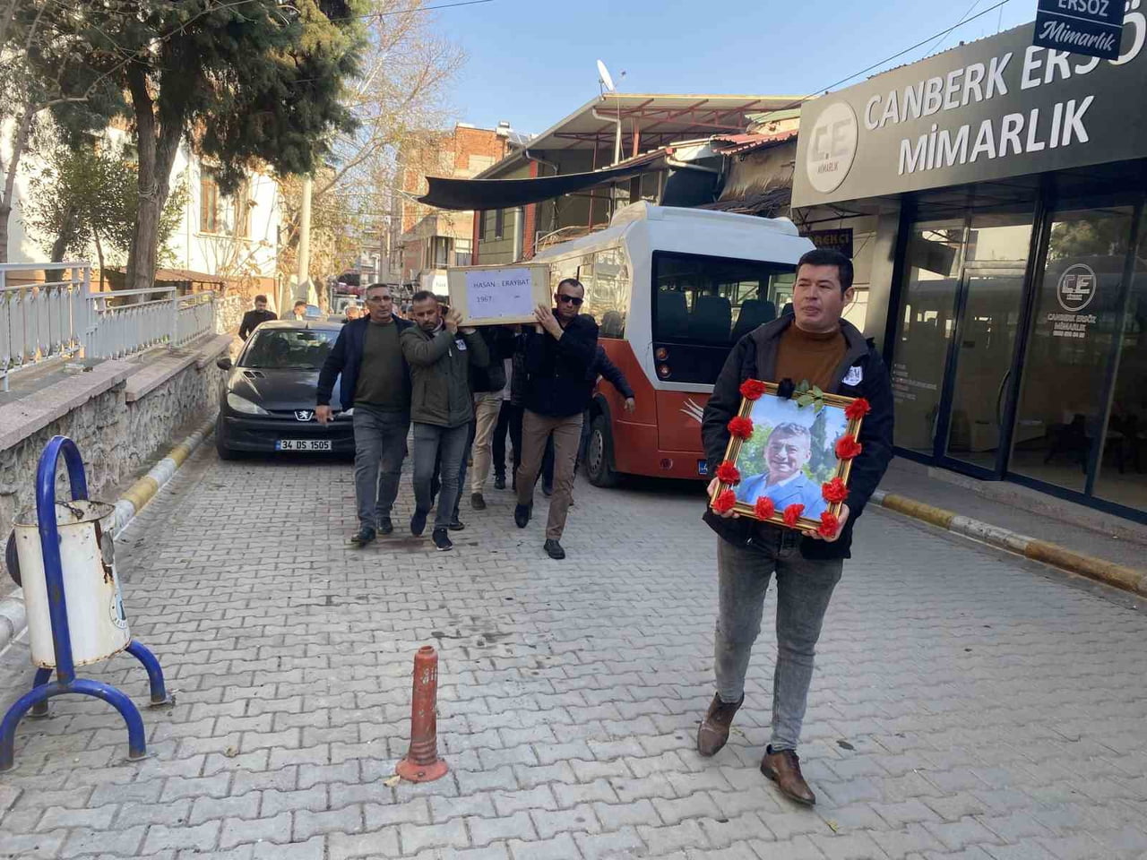 MANİSA BÜYÜKŞEHİR BELEDİYESİ ALAŞEHİR KOORDİNATÖRÜ HASAN ERAYBAT (59), SON YOLCULUĞUNA...