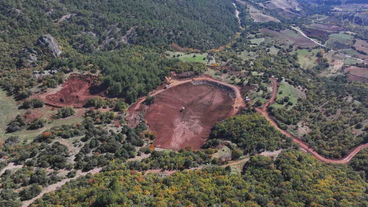 MANİSA BÜYÜKŞEHİR BELEDİYESİ, KIRSAL KALKINMAYI DESTEKLEMEK İÇİN ÖNEMLİ HİZMETLER GERÇEKLEŞTİRDİ....