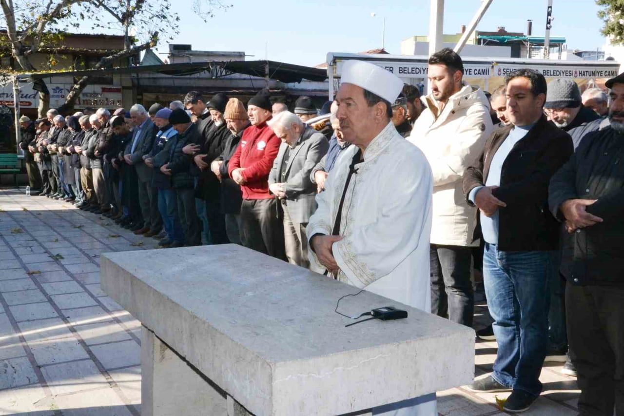 MANİSA’DA SİVİL TOPLUM KURULUŞLARI VE VATANDAŞLAR, İSRAİL’İN GAZZE’YE YÖNELİK SALDIRILARINDA...