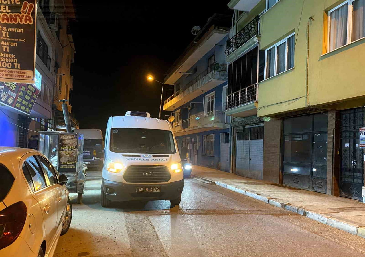 MANİSA’NIN ALAŞEHİR İLÇESİNDE EVİNDE TEK BAŞINA YAŞAYAN DURMUŞ YÜKSEK’TEN HABER ALINAMAMASI...